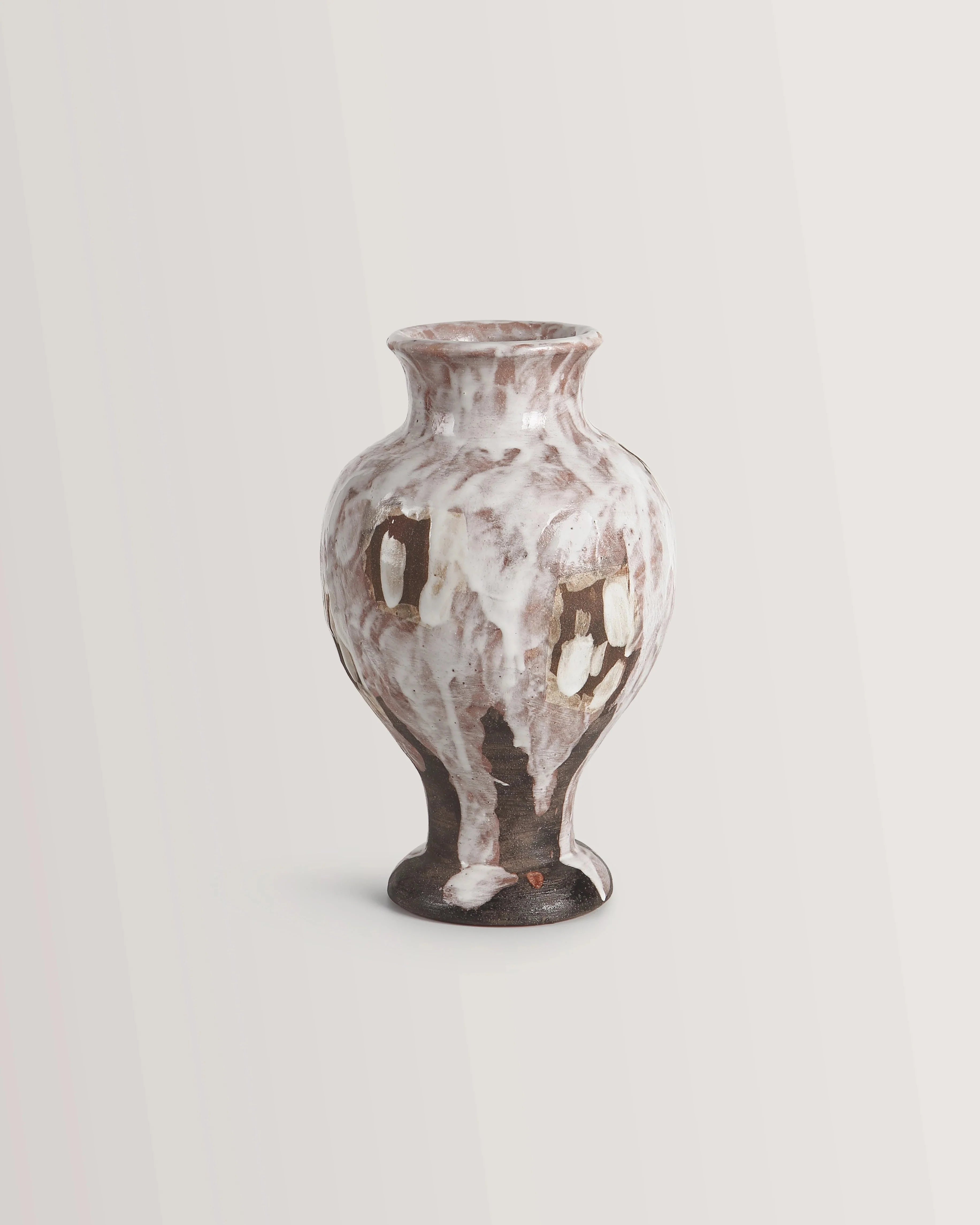 Ari Vase