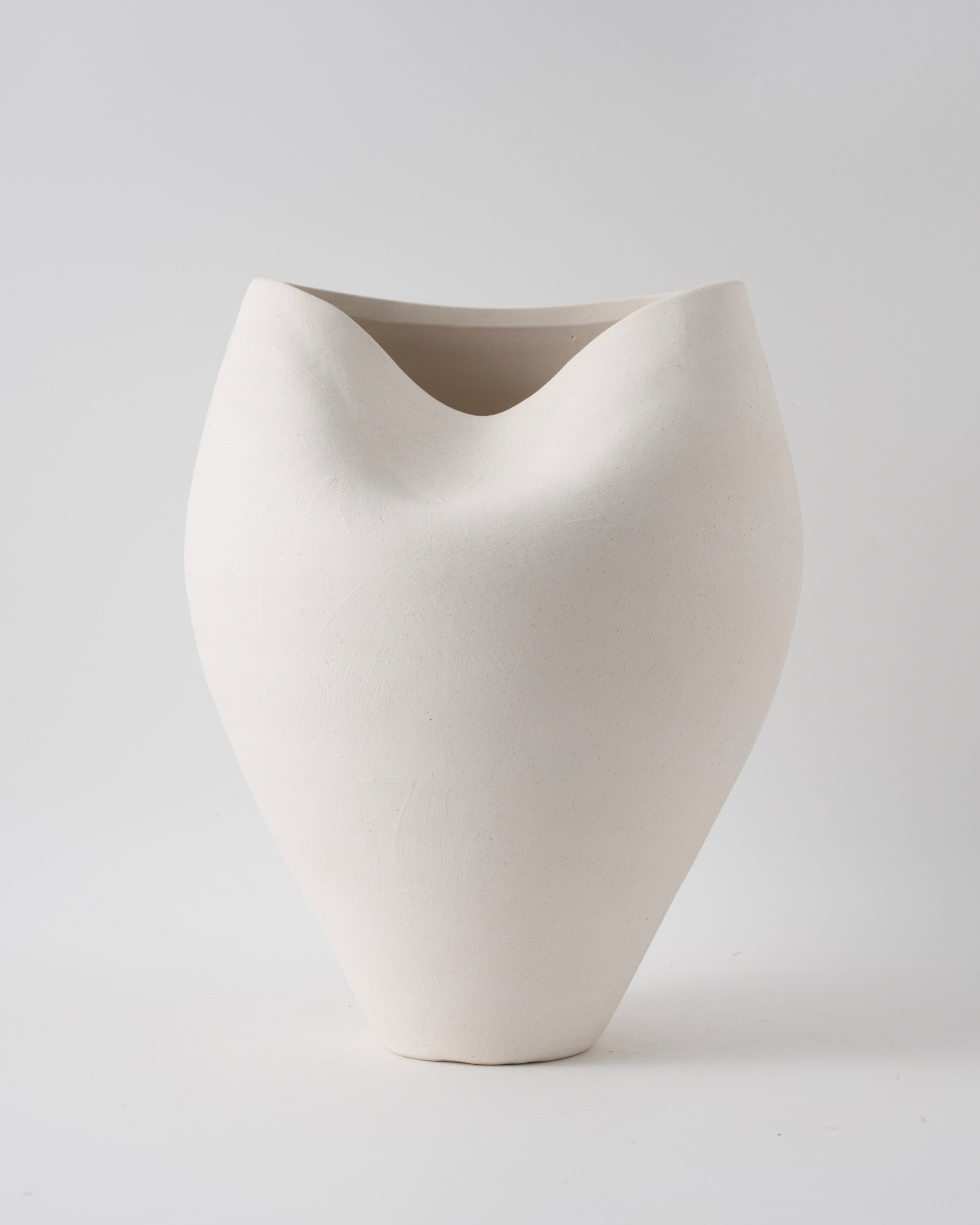 Delamo Vase