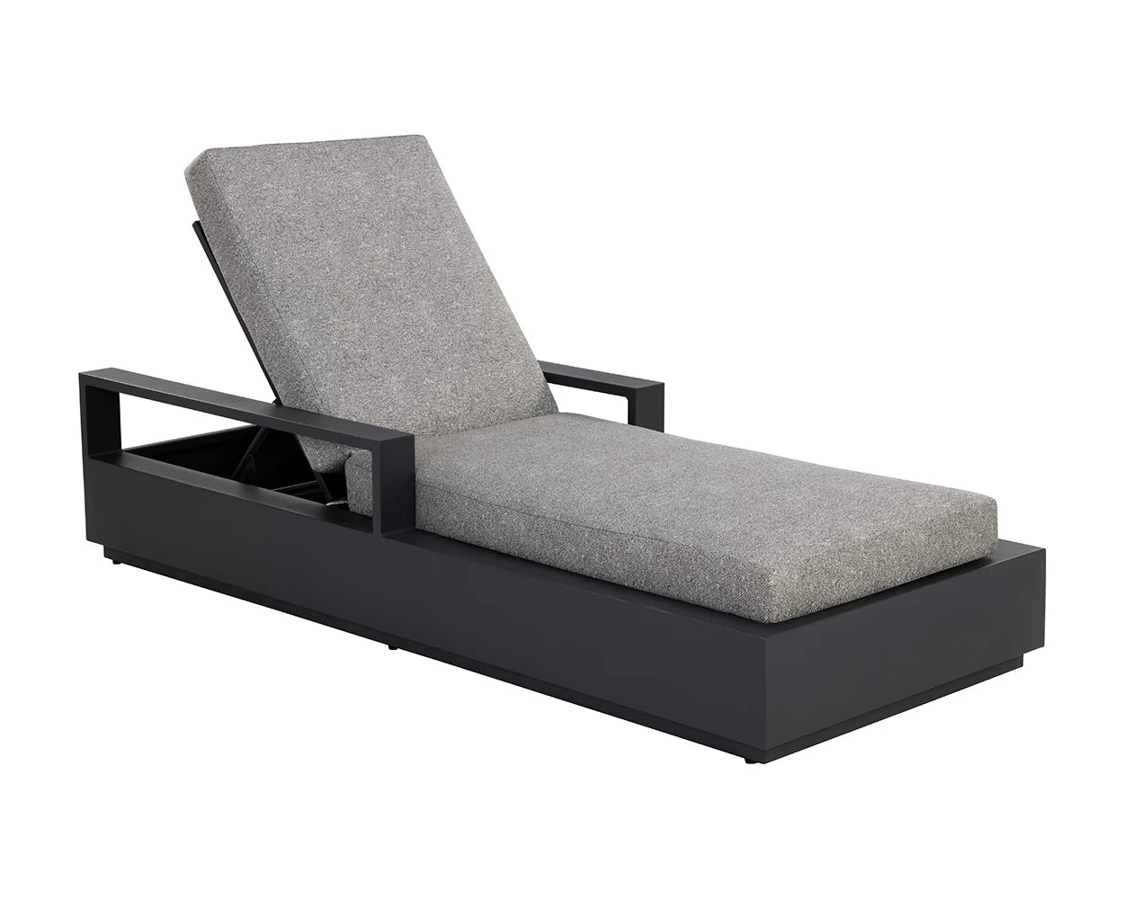 Cleo Lounger