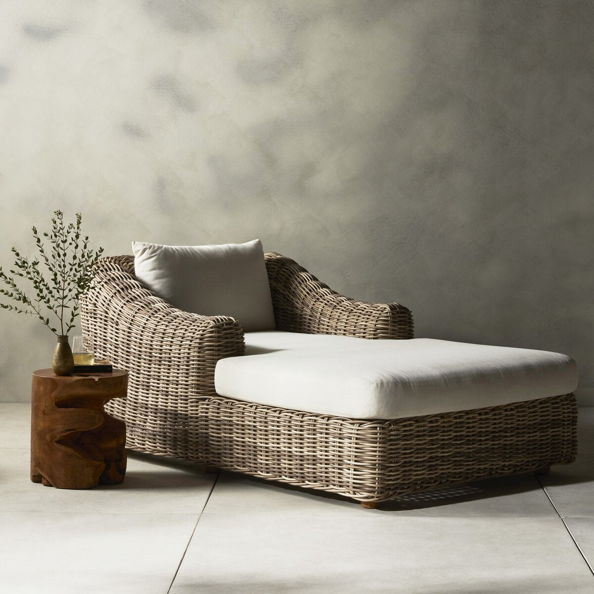 Messina Outdoor Chaise Lounge