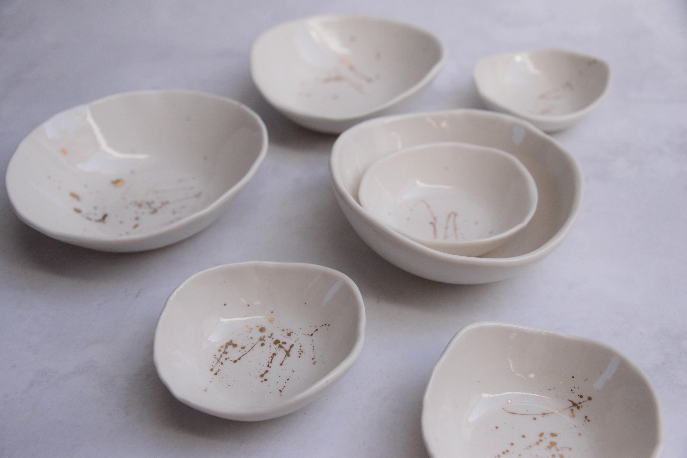 Goldenmade Porcelain Bowl Set